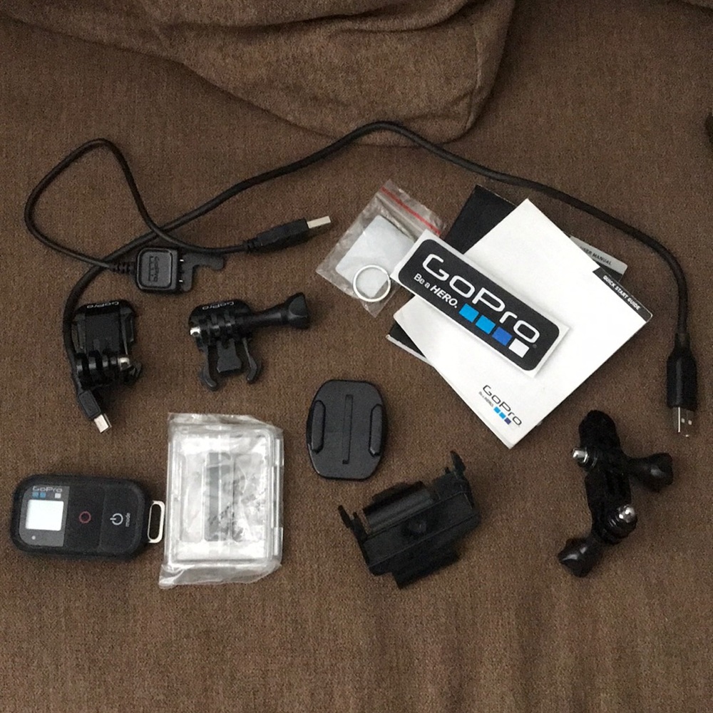 GoPro - Picture 3 of 3